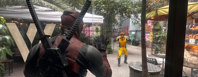 Whitehart Bar - Dead Pool x Wolverine